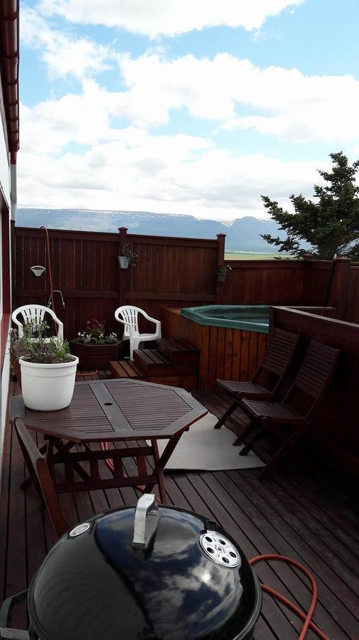 Glaesibaer Bed & Breakfast Reynistadur Екстериор снимка